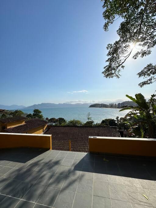 Por De Sol No Mar Da Cama Villa Caraguatatuba Exteriör bild